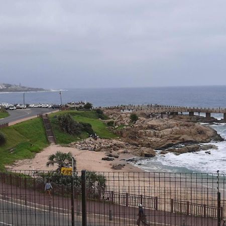 Whale Rock, Modern Beachfront Apartment Margate Exterior foto